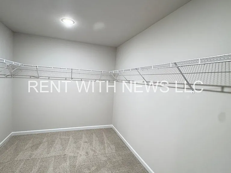 649 White Birch Ln — Photo 24