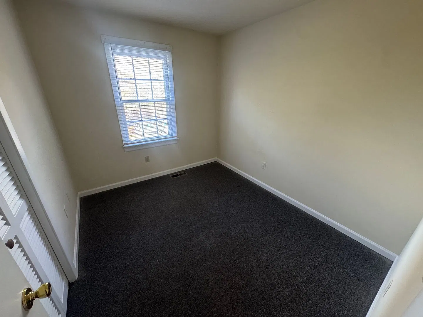 108 Nottingham Court, Blacksburg — Photo 3
