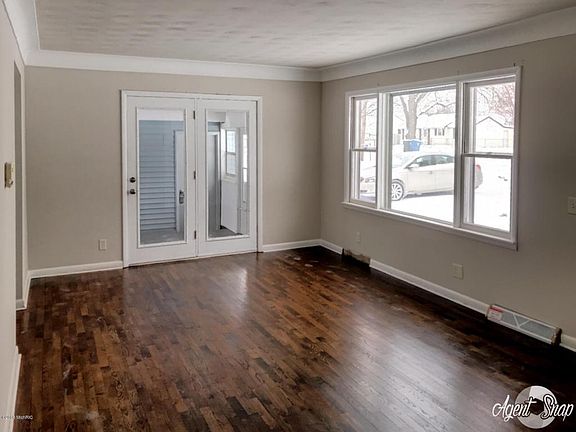 2nd image of 2121 Eckener Dr