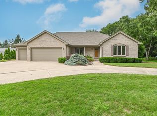 2418 N Emmertsen Rd, Racine, WI 53406