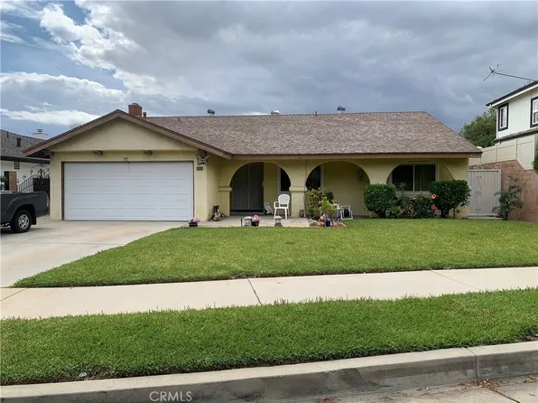 8221 Greenbush Ave, Panorama City, CA 91402