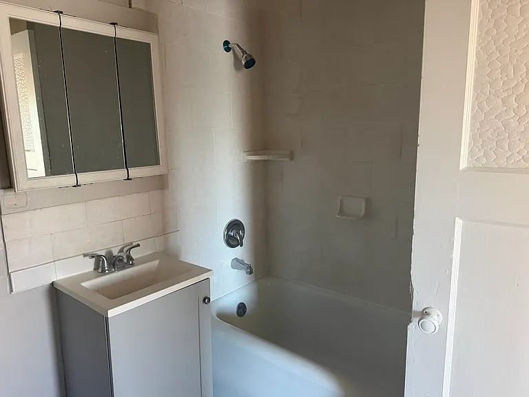 809 S I St #205 — Photo 10