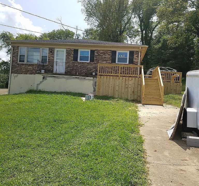 1st image of 810 Beauregard St