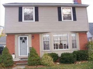 2569 Edgemont St, Trenton, MI 48183