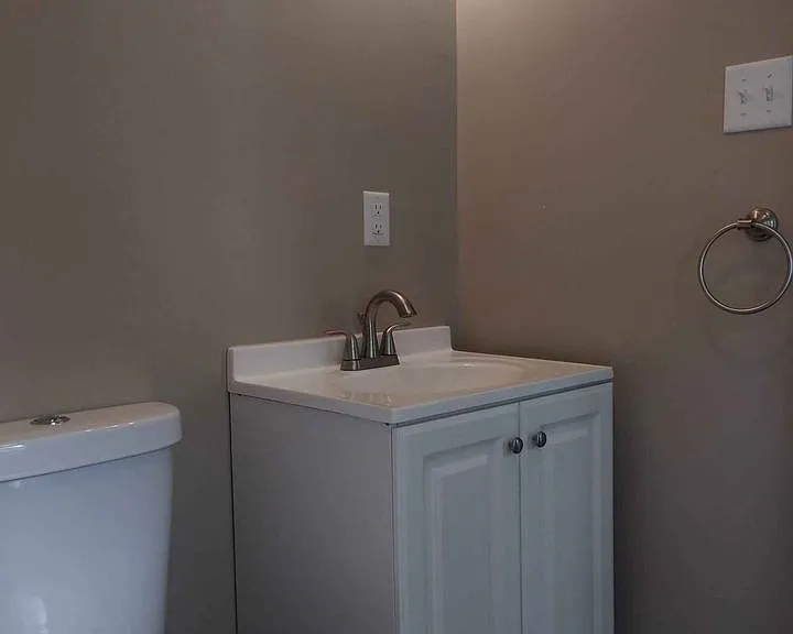 139 Main St #B — Photo 8