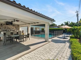 1463 W 83rd St, Hialeah, FL 33014