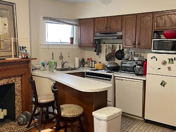 4th image of 41 Cornell St APT 4