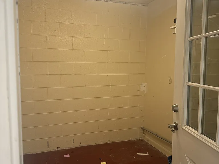 1620 Ardmore Hwy — Photo 10