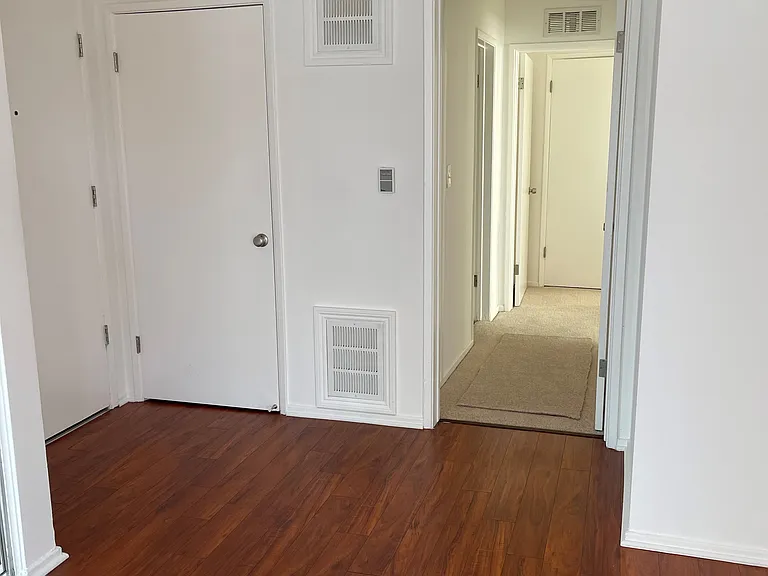 340 South St. Andrews Place — Photo 38