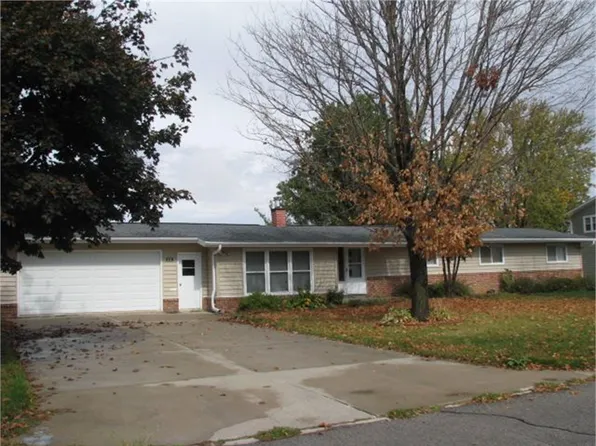 418 Birch Ave, Eldora, IA 50627