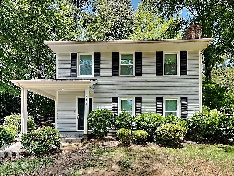 5424 Two Moons Dr — Photo 1