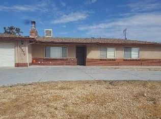 15579 Apple Valley Rd, Apple Valley, CA 92307