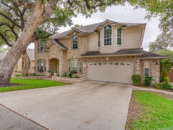 3rd image of 520 WOODLAND OAKS DR
