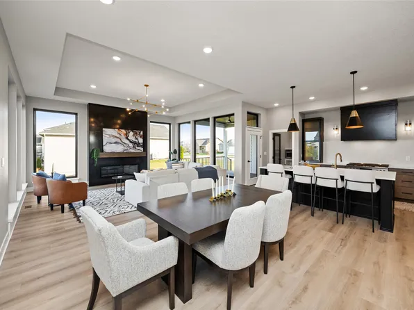 4611 Centennial Blvd, Urbandale, IA 50323