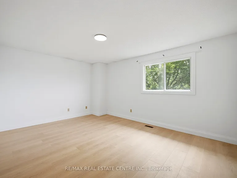 4676 Owl Cir — Photo 30