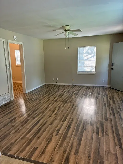 2 bed, 650 sqft, $895 — Photo 3