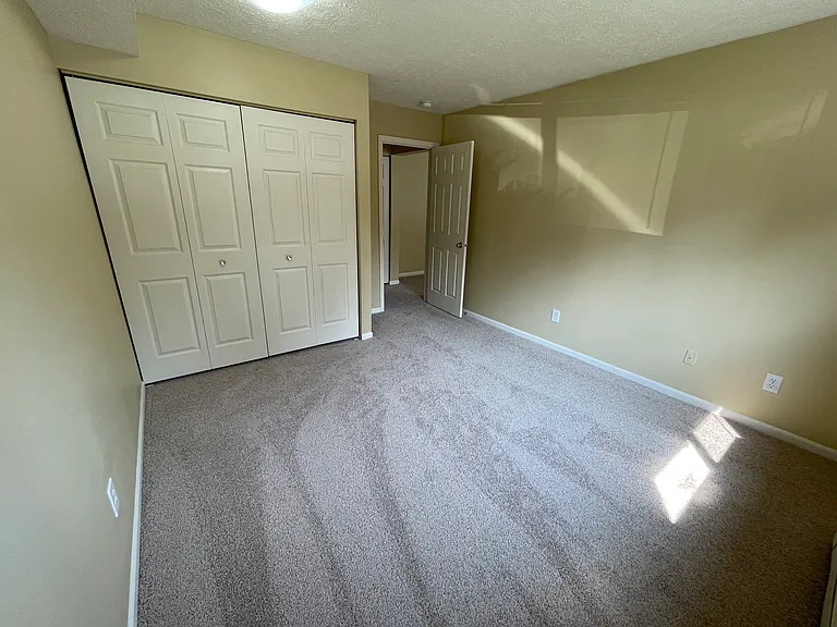 2421 Kerry St #9 — Photo 2
