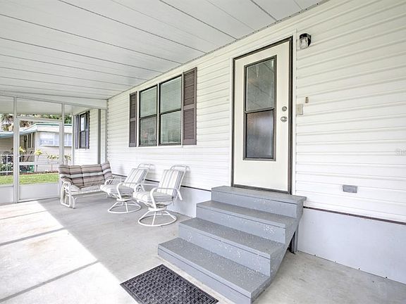 5th image of 3523 SE 35TH AVENUE