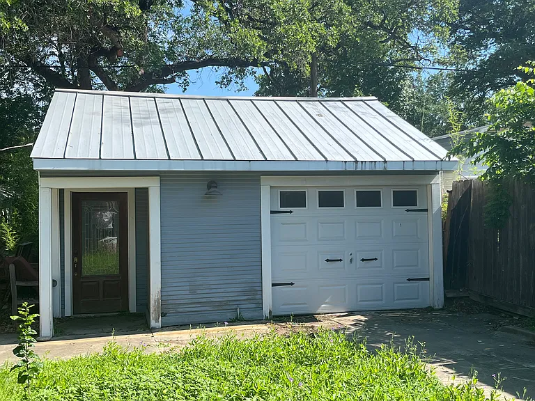 615 W Summit Ave — Photo 25