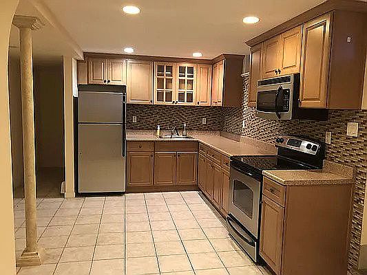 1st image of 2443 26th St #1