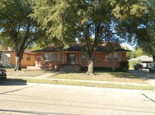 939 Oak Park Dr, Dallas, TX 75232