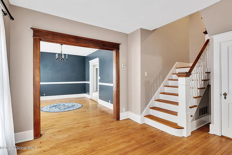 4th image of 36 Harrison Avenue