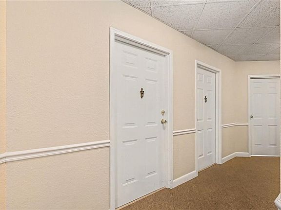 2nd image of 1501 Clairmont Rd APT 827