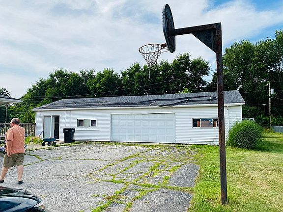 Pool House Garage work shop