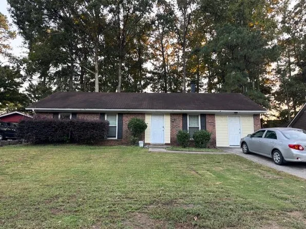 5473 Button Gwinnett Pl, Norcross, GA 30093