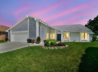 14603 Village Glen Cir, Tampa, FL 33618