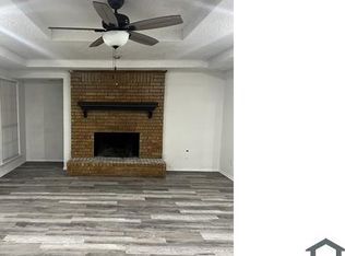 909 Francis St, Lancaster, TX 75146