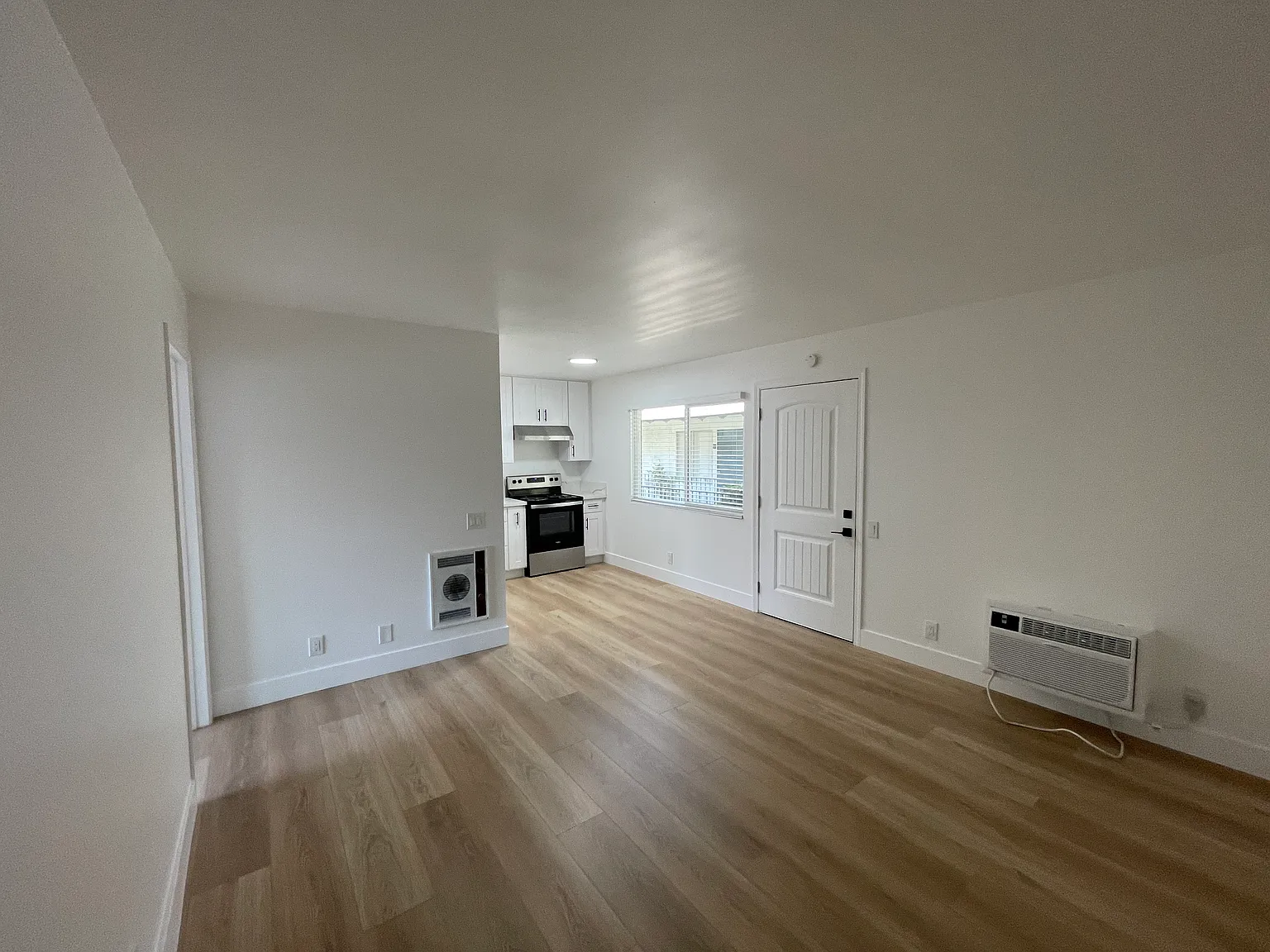1 bed, 600 sqft, $2,290 — Photo 2