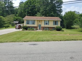471 Azalea Rd, Daleville, VA 24083