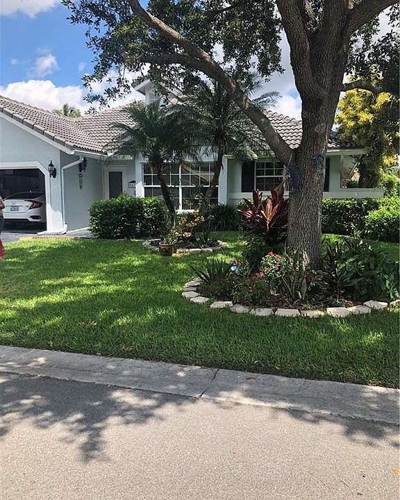 1st image of 5471 Pine Ct