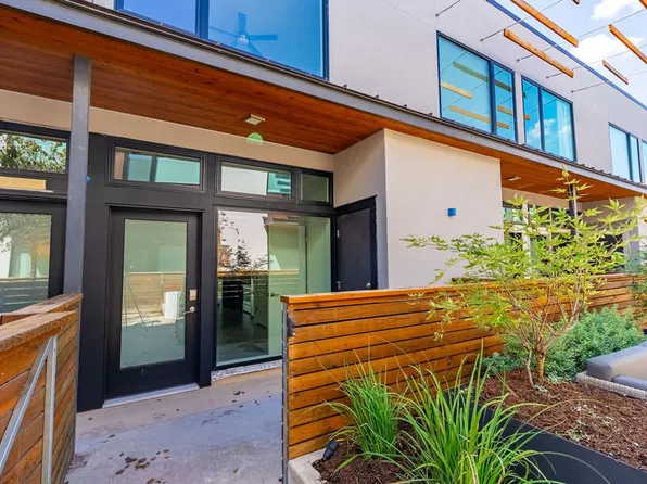 2002 E 7th St APT 207, Austin, TX 78702