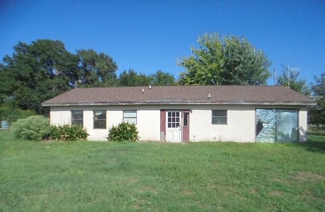 2nd image of 19096 County Road 4072