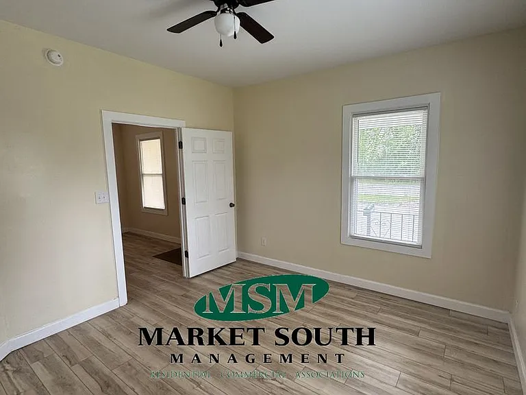 905 Elliott Ave — Photo 23