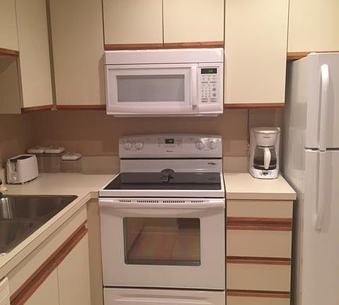 4th image of 24 Lake Vista Trl APT 204