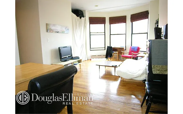 Rented by Douglas Elliman | media 40