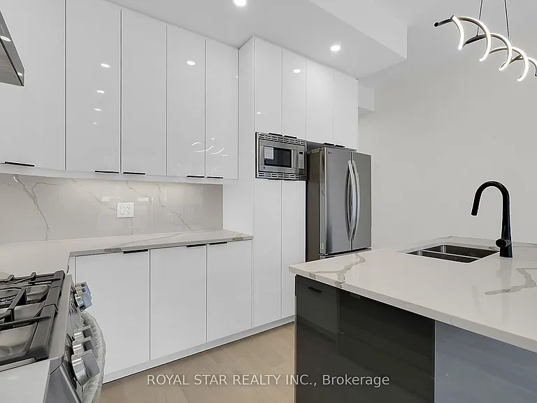 553 Mutual St — Photo 12