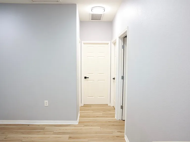 1306 Chicon St — Photo 14