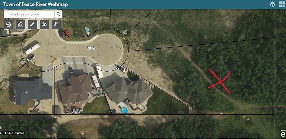 2nd image of 10633 85th St