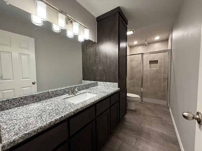 3704 Octavia Dr — Photo 6