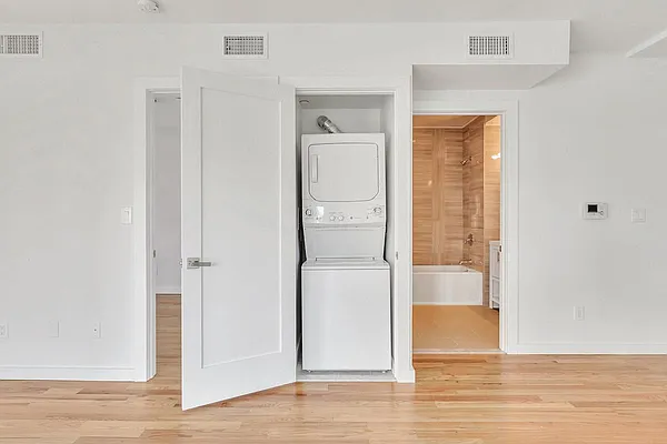 Rented by William Raveis Real Estate | media 20