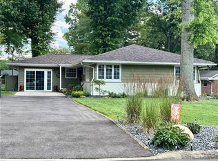 59 Greenview Dr, Parkersburg, WV 26104