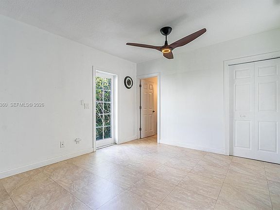 3rd image of 428 Giralda Ave