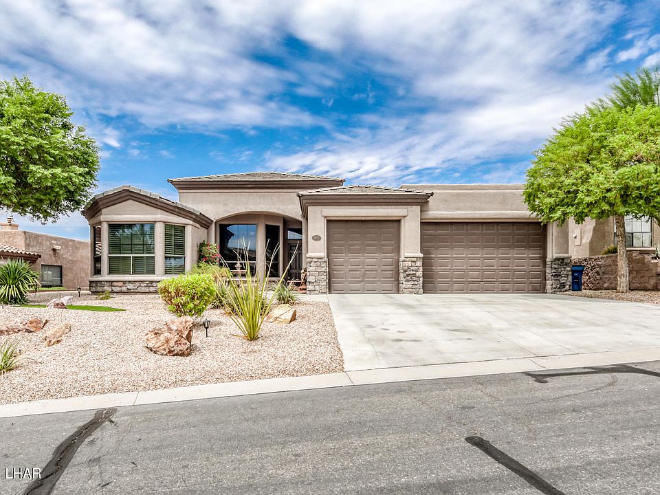 1st image of 1851 E Troon Dr
