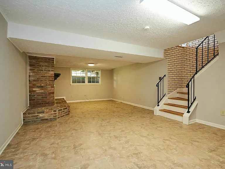 1513 Gingerwood Ct — Photo 22