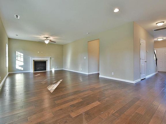 5th image of 827 Festival Ln Lot 44