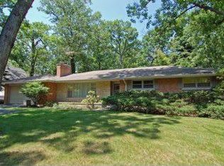 232 E Sheridan Rd, Lake Bluff, IL 60044